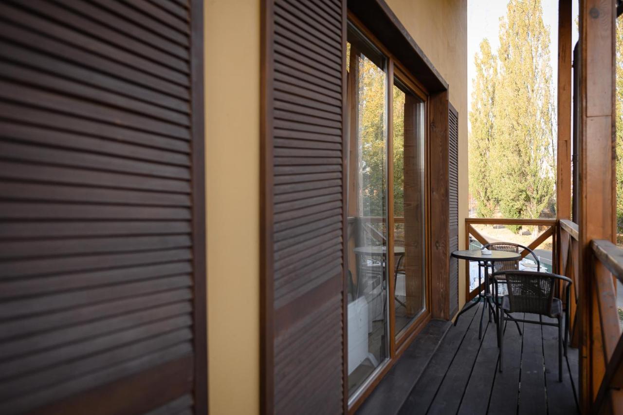 Hotel Patio Di Fiori Łuck Zewnętrze zdjęcie